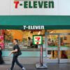 7-Eleven store front