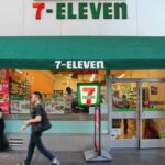 7-Eleven store front